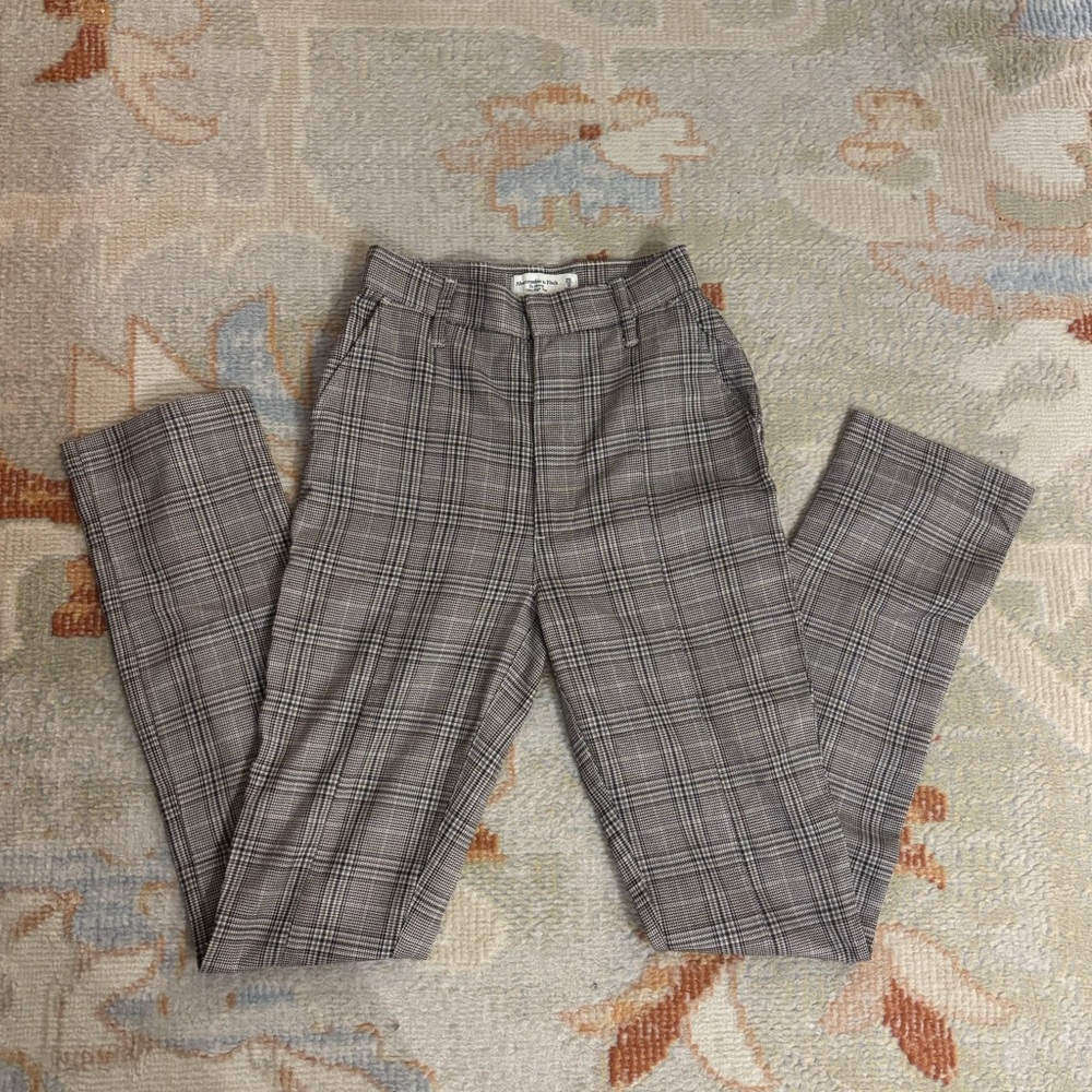 Abercrombie & Fitch The Skinny Ultra High Rise Gray Plaid Trousers with Leg Slit